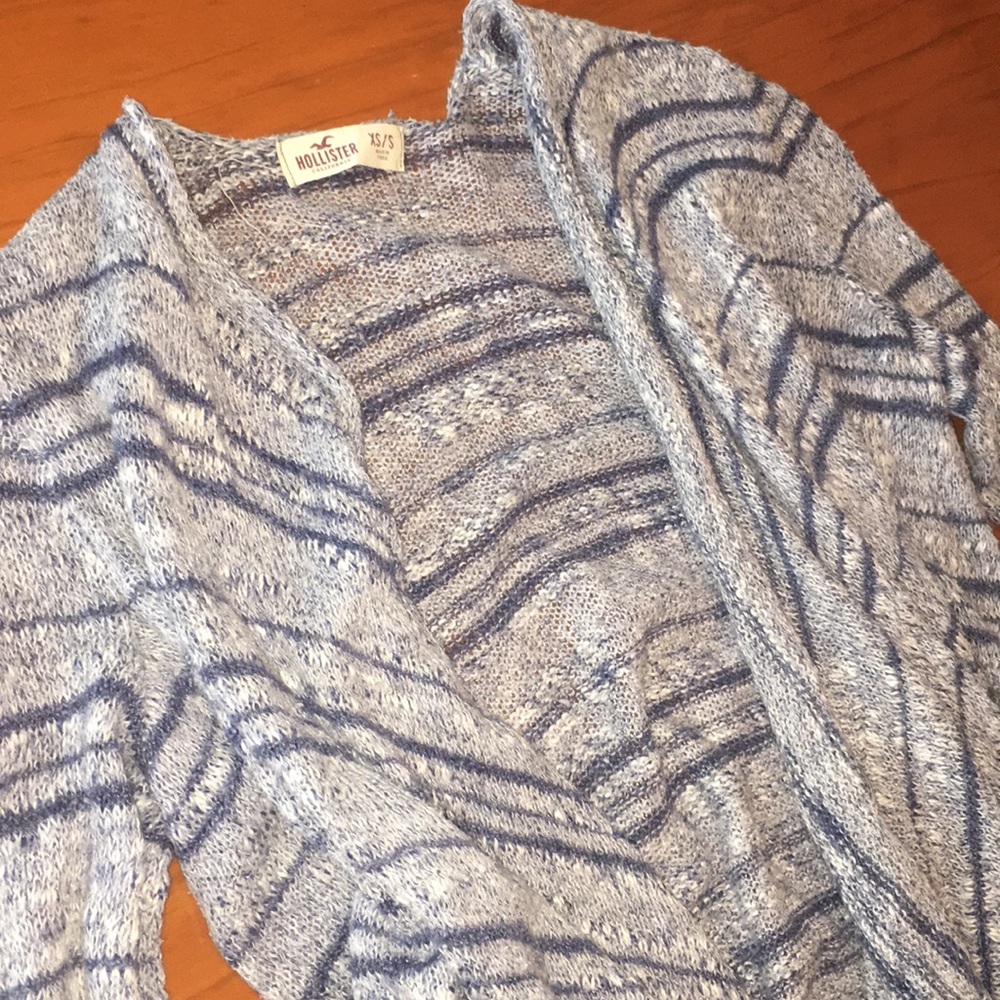 Hollister s/ xs cardigan